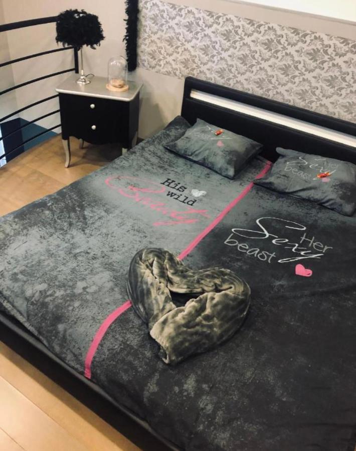 Loft D Isa Avec Wifi Netflix Apartment Gesves Екстериор снимка