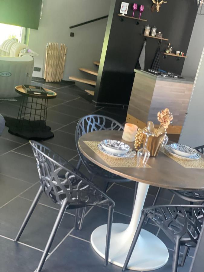 Loft D Isa Avec Wifi Netflix Apartment Gesves Екстериор снимка