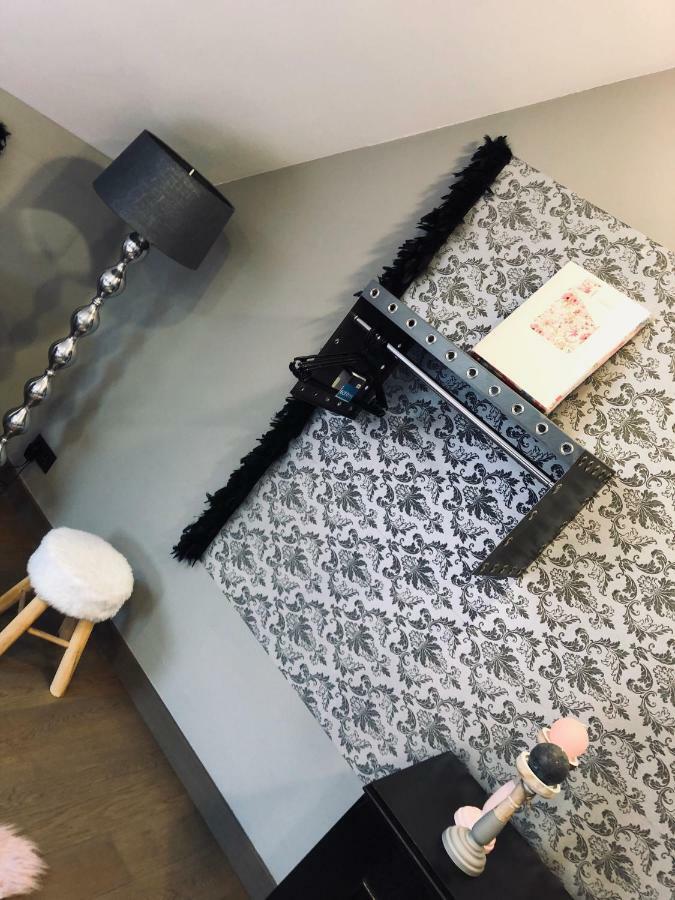 Loft D Isa Avec Wifi Netflix Apartment Gesves Екстериор снимка